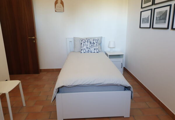 Cascina Del Castello: cascina-del-castello-san-severino-villa-camera-da-letto