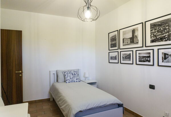 Cascina Del Castello: cascina-del-castello-san-severino-villa-camera-da-letto