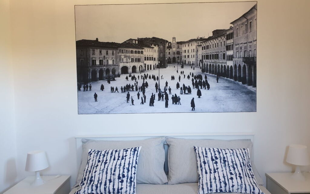 Cascina Del Castello: cascina-del-castello-san-severino-villa-bedroom