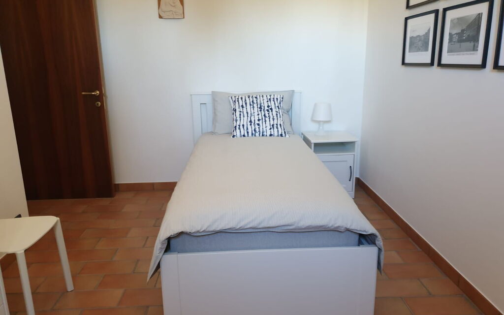 Cascina Del Castello: cascina-del-castello-san-severino-villa-bedroom