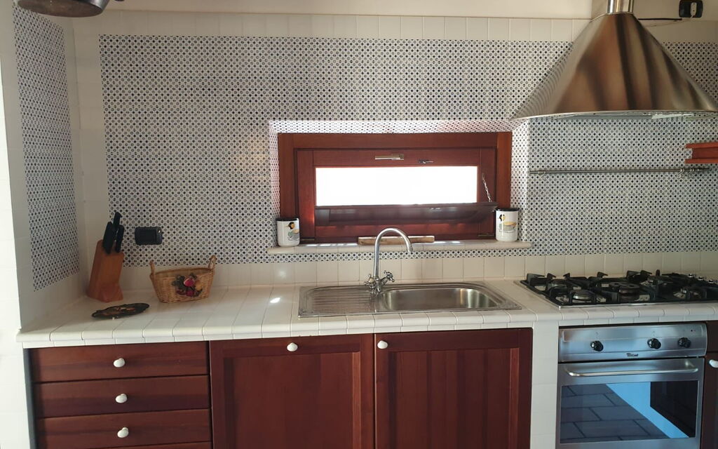 Cascina Del Castello: cascina-del-castello-san-severino-villa-kitchen