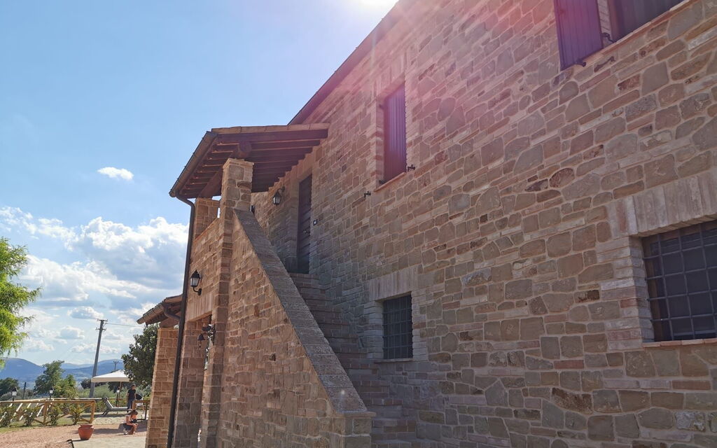 Cascina Del Castello: cascina-del-castello-san-severino-villa-external