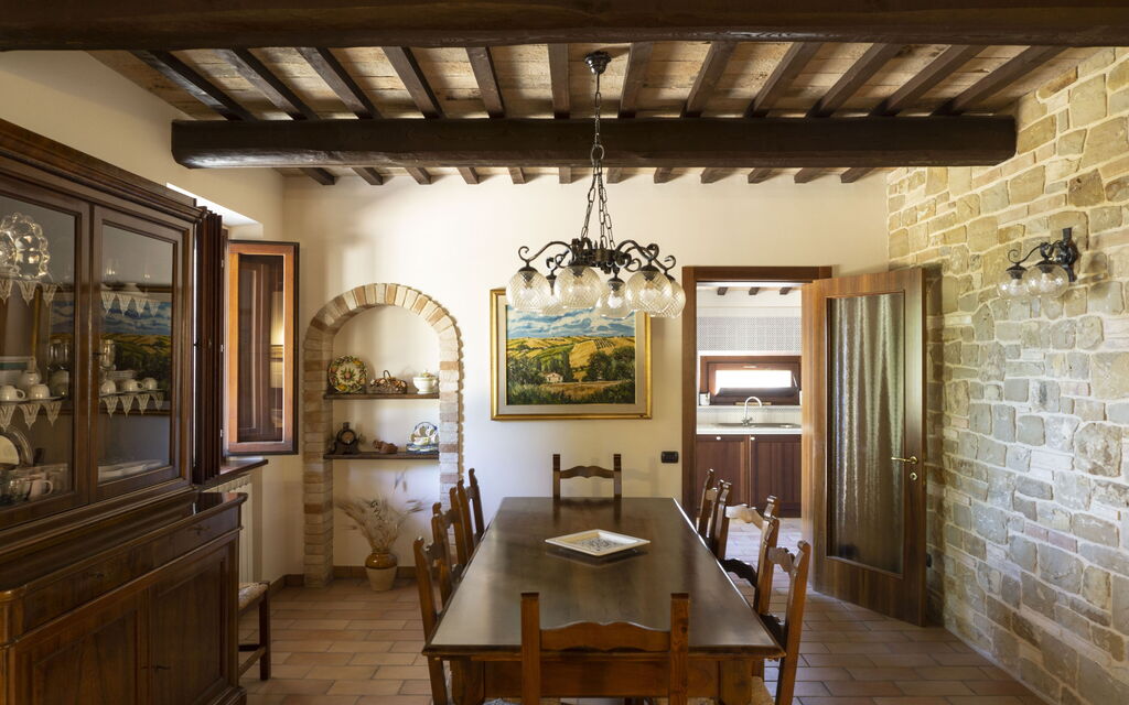 Cascina Del Castello: cascina-del-castello-san-severino-villa-dining-room
