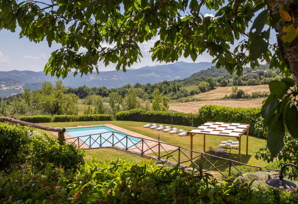 Il Casale Di Festa: il-casale-di-festa-doglio-villa-pool