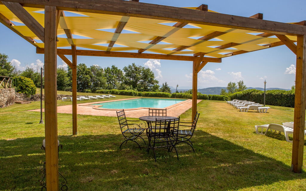 Il Casale Di Festa: il-casale-di-festa-doglio-villa-pool