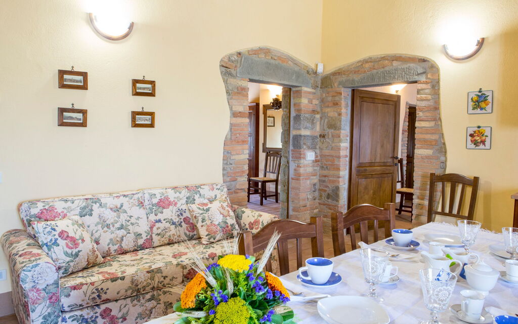 Il Casale Di Festa: il-casale-di-festa-doglio-villa-living-room