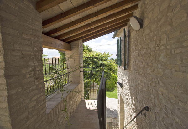 Palazzo Del Cortile: palazzo-del-cortile-cingoli-macerata-villa-esterno