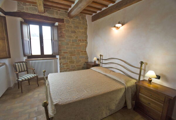 Rustico Nell'immacolata: rustico-nell-immacolata-civitanova-marche-villa-camera-da-letto