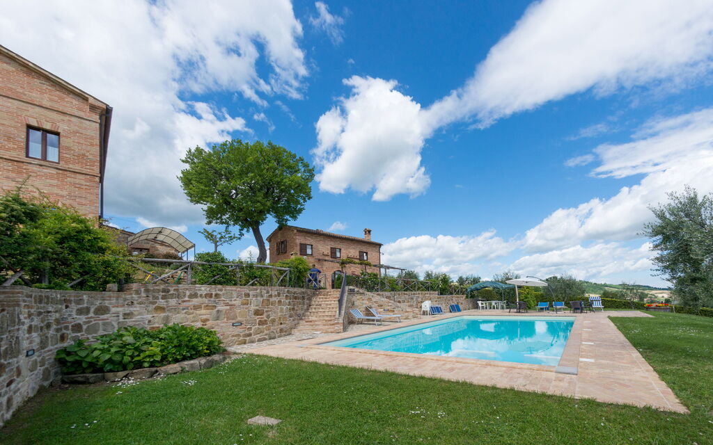 Rustico Nell'immacolata: rustico-nell-immacolata-civitanova-marche-villa-piscina