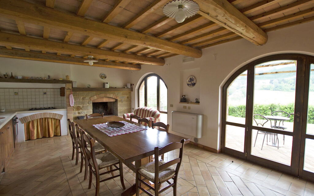 Rustico Nell'immacolata: rustico-nell-immacolata-civitanova-marche-villa-sala-da-pranzo