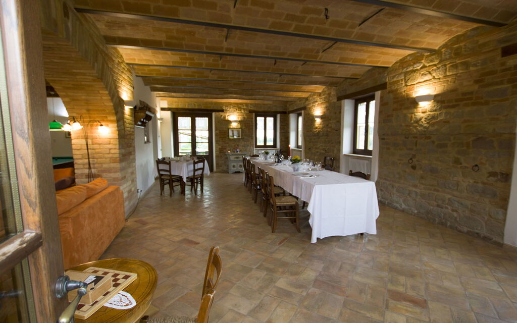 Rustico Nell'immacolata: rustico-nell-immacolata-civitanova-marche-villa-sala-da-pranzo