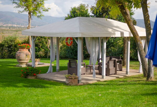 Relais Sogno Dei Fiori: relais-sogno-dei-fiori-fratticiola-cortona-villa-giardino