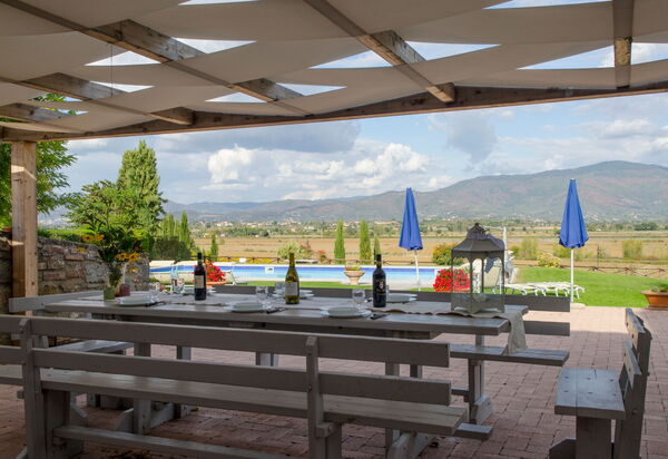 Relais Sogno Dei Fiori: relais-sogno-dei-fiori-fratticiola-cortona-villa-patio