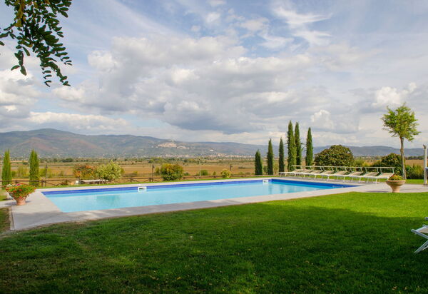 Relais Sogno Dei Fiori: relais-sogno-dei-fiori-fratticiola-cortona-villa-piscina