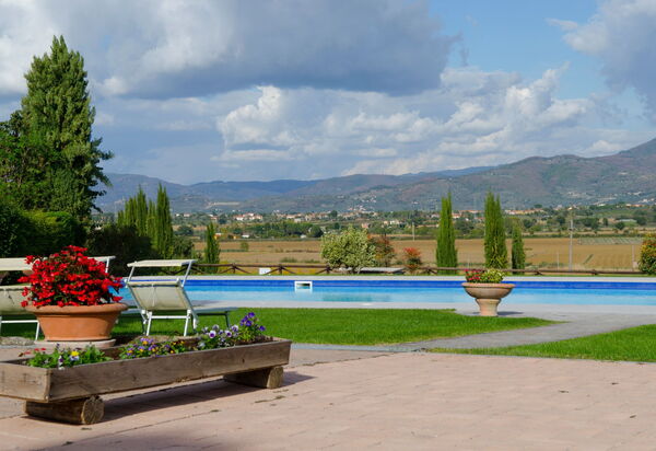 Relais Sogno Dei Fiori: relais-sogno-dei-fiori-fratticiola-cortona-villa-piscina