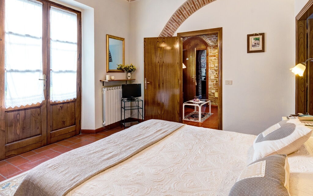Relais Sogno Dei Fiori: relais-sogno-dei-fiori-fratticiola-cortona-villa-camera-da-letto