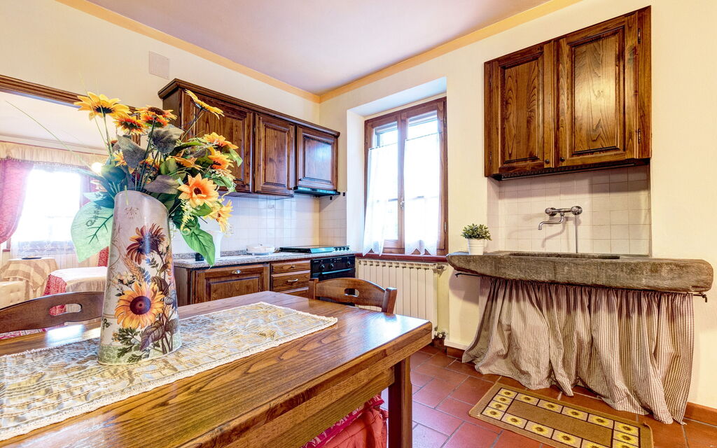 Relais Sogno Dei Fiori: relais-sogno-dei-fiori-fratticiola-cortona-villa-cucina