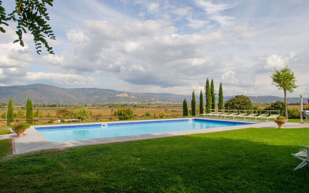 Relais Sogno Dei Fiori: relais-sogno-dei-fiori-fratticiola-cortona-villa-piscina