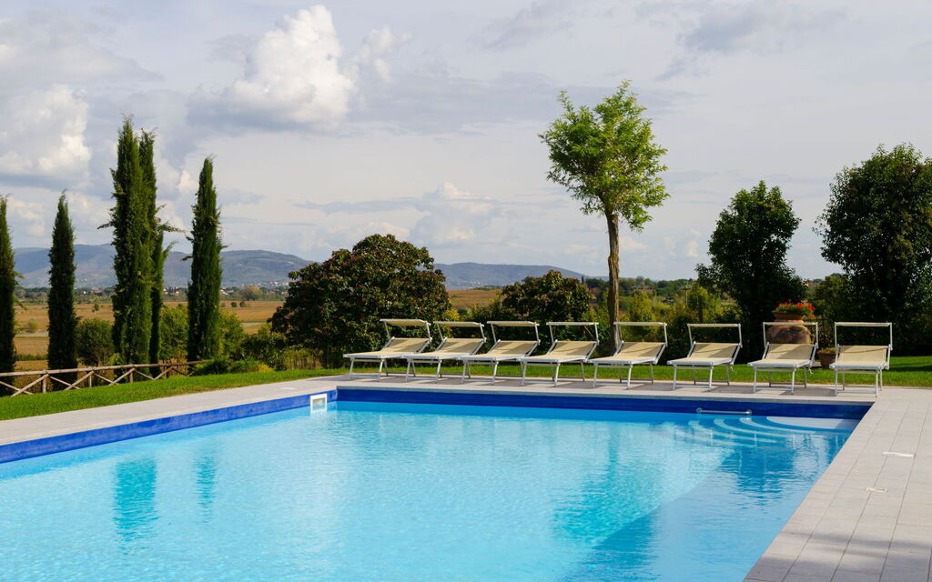Relais Sogno Dei Fiori: relais-sogno-dei-fiori-fratticiola-cortona-villa-piscina