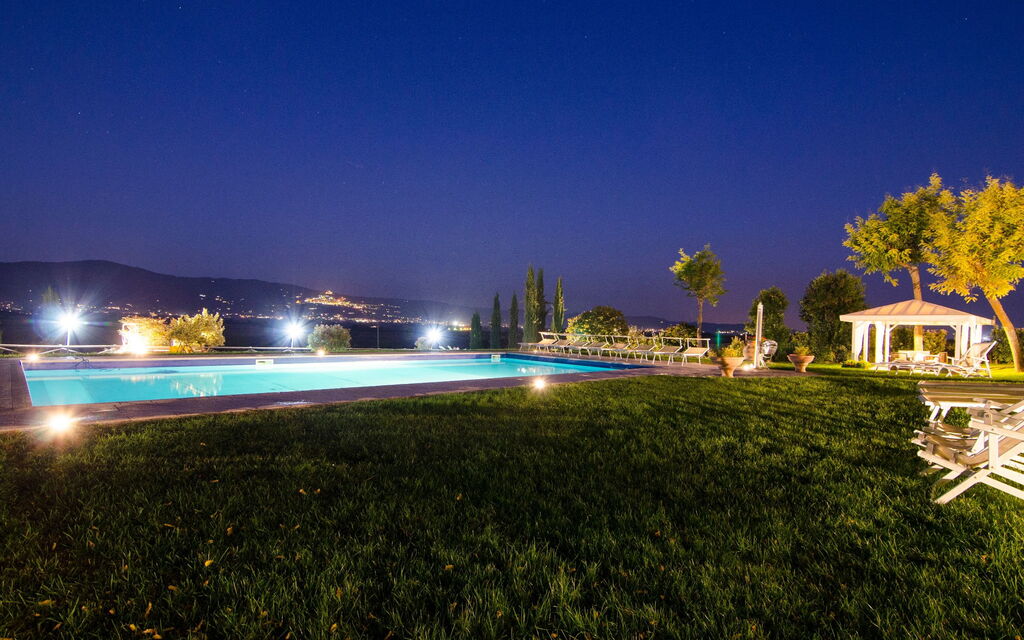 Relais Sogno Dei Fiori: relais-sogno-dei-fiori-fratticiola-cortona-villa-piscina