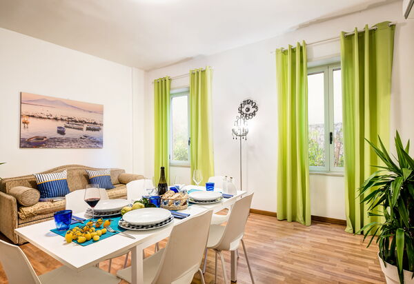 Living Times Apartment: living-times-apartment-sorrento-appartamento-soggiorno