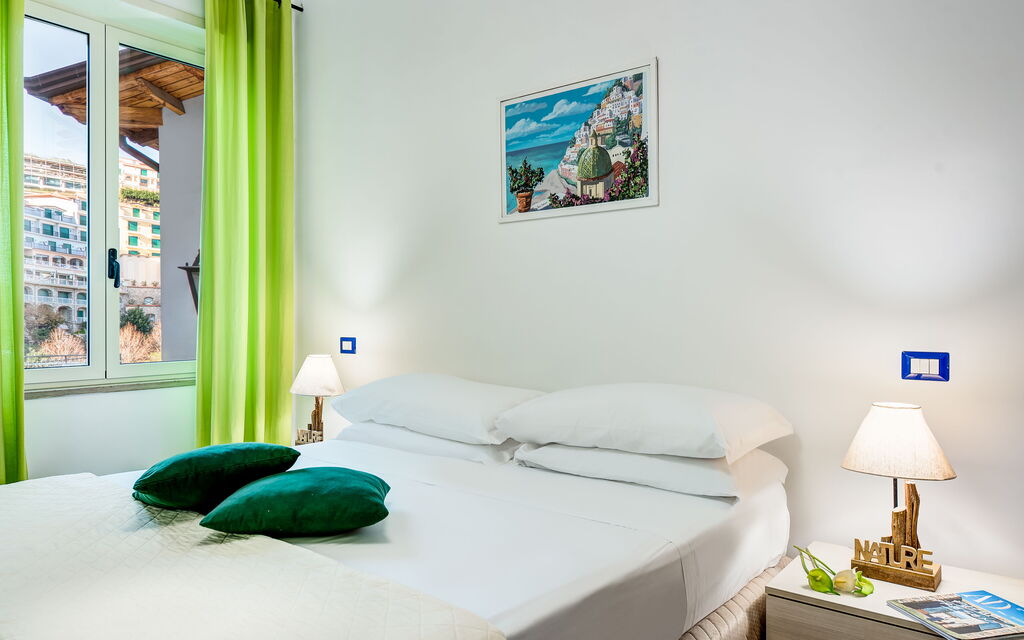 Living Times Apartment: living-times-apartment-sorrento-apartment-bedroom