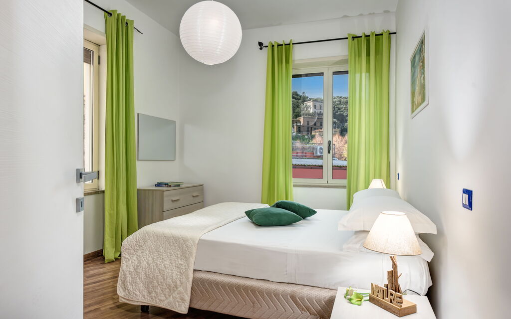 Living Times Apartment: living-times-apartment-sorrento-apartment-bedroom
