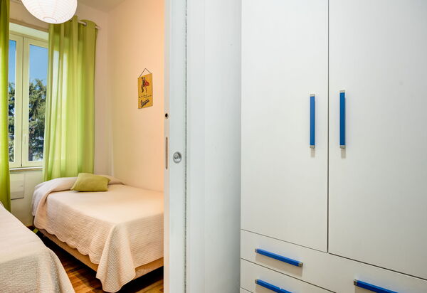 Loving Times Apartment: loving-times-apartment-sorrento-appartamento-camera-da-letto