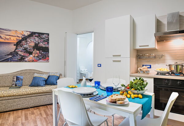 Loving Times Apartment: loving-times-apartment-sorrento-appartamento-soggiorno