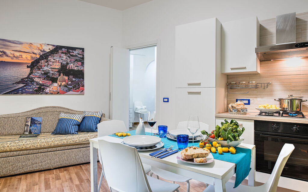 Loving Times Apartment: loving-times-apartment-sorrento-appartamento-soggiorno