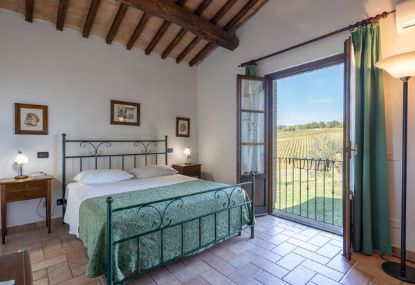 Rocche Di Valiano: rocche-di-valiano-chianti-castelnuovo-berardenga-multiproprietà-mimosa-camera-da-letto