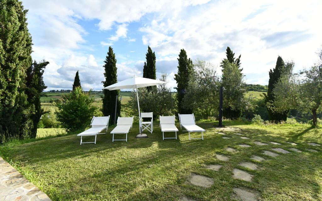 Rocche Di Valiano: Amenities, Autumn, Building Exterior, Garden, Spring, Summer