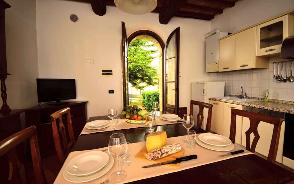 Rocche Di Valiano - : Autumn, Kitchen, Living Room, Spring, Summer