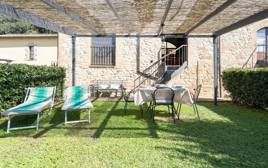 Rocche Di Valiano - : rocche-di-valiano-chianti-castelnuovo-berardenga-multiproprietà-ginestra-garden