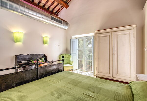 La Corte Del Grano: la-corte-del-grano-abbadia-villa-camera-da-letto