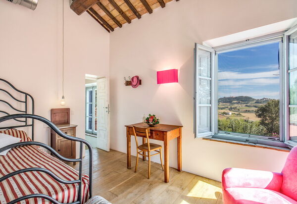 La Corte Del Grano: la-corte-del-grano-abbadia-villa-camera-da-letto