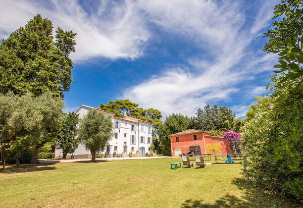 La Corte Del Grano: la-corte-del-grano-abbadia-villa-esterno