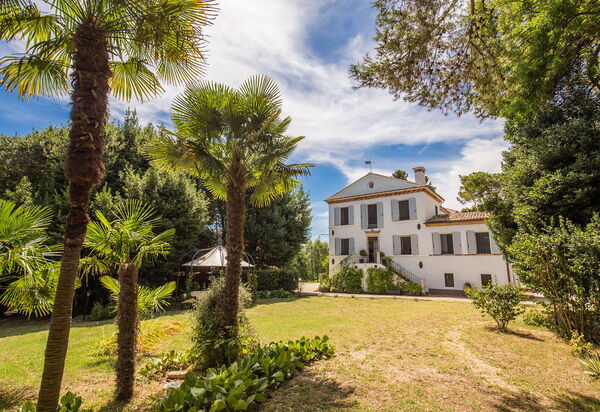 La Corte Del Grano: la-corte-del-grano-abbadia-villa-esterno