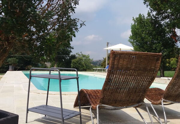 La Corte Del Grano: la-corte-del-grano-abbadia-villa-piscina