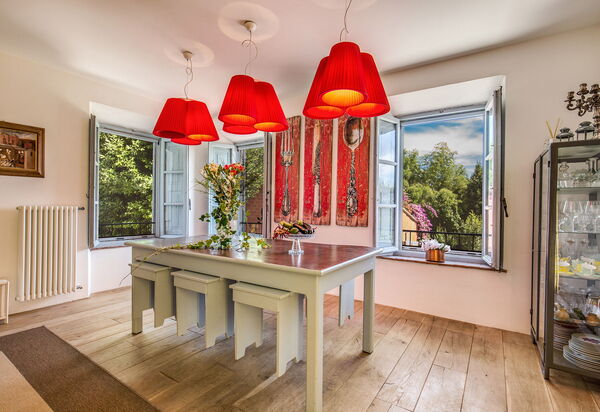 La Corte Del Grano: la-corte-del-grano-abbadia-villa-sala-da-pranzo