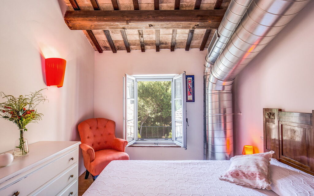 La Corte Del Grano: la-corte-del-grano-abbadia-villa-camera-da-letto