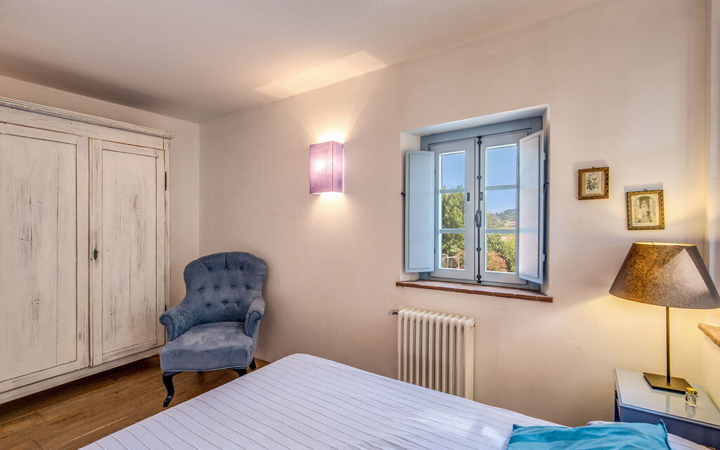 La Corte Del Grano: la-corte-del-grano-abbadia-villa-camera-da-letto