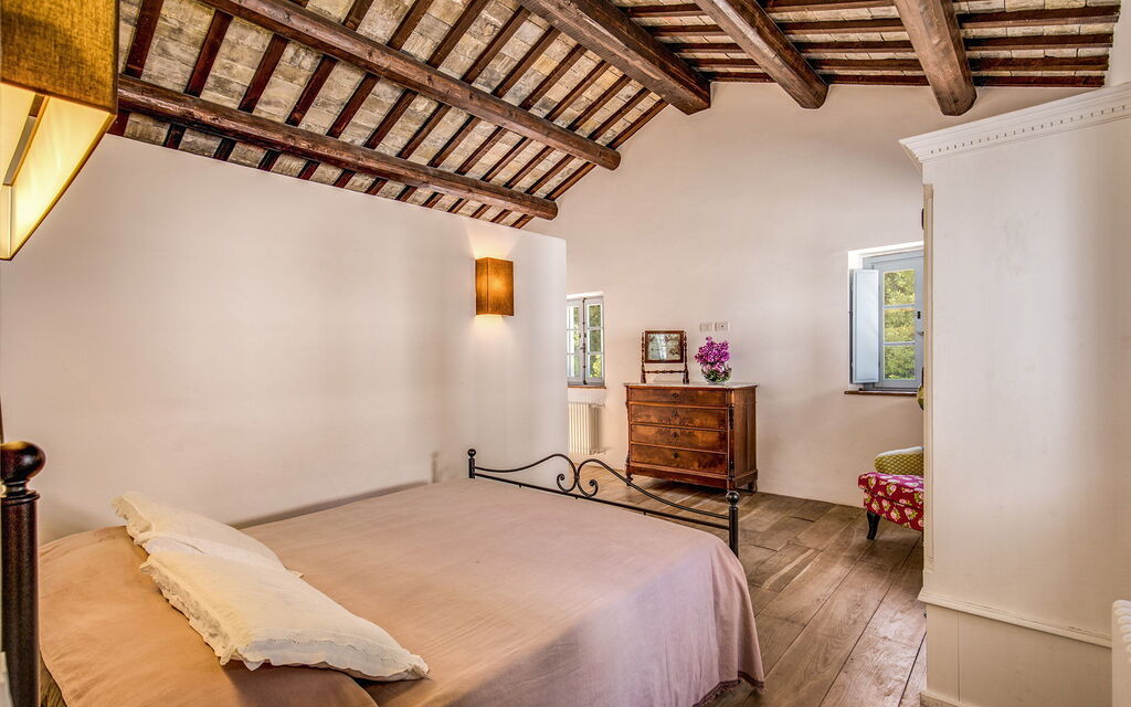 La Corte Del Grano: la-corte-del-grano-abbadia-villa-camera-da-letto