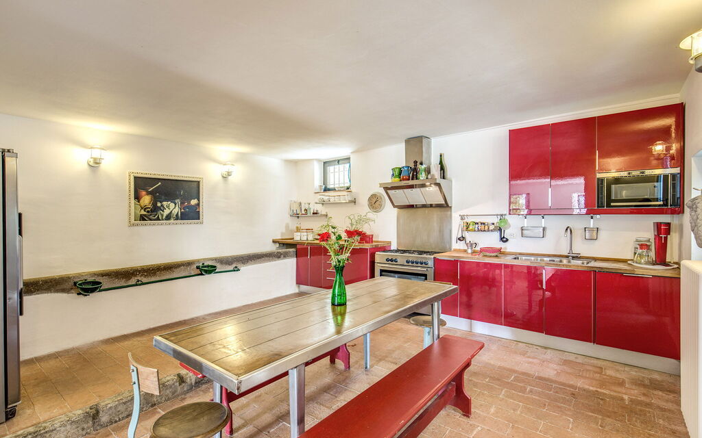 La Corte Del Grano: la-corte-del-grano-abbadia-villa-cucina