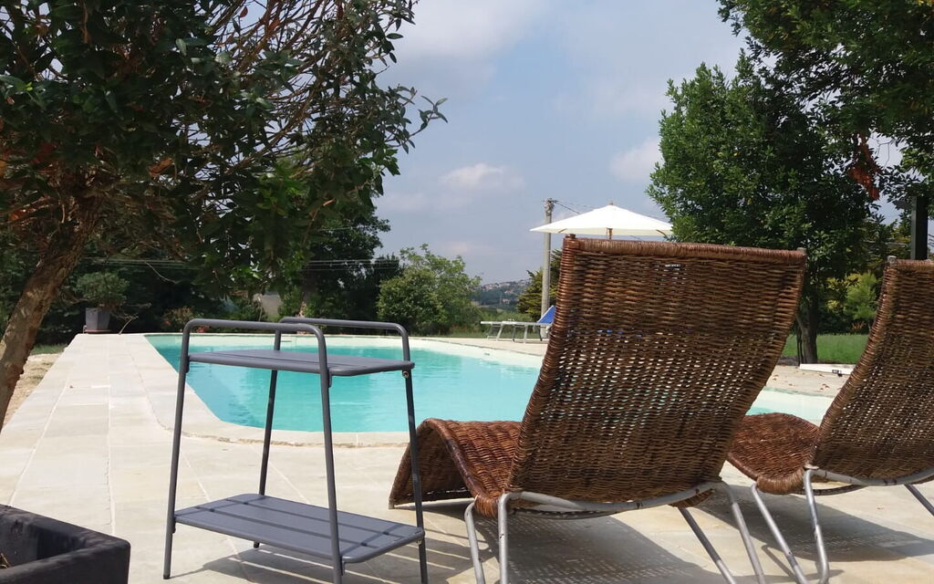 La Corte Del Grano: la-corte-del-grano-abbadia-villa-piscina