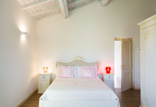 Casale Esperienza Sul Tevere: casale-esperienza-sul-tevere-marsciano-villa-bedroom