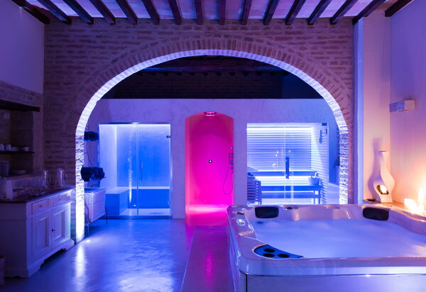 Casale Esperienza Sul Tevere: casale-esperienza-sul-tevere-marsciano-villa-hot-tub