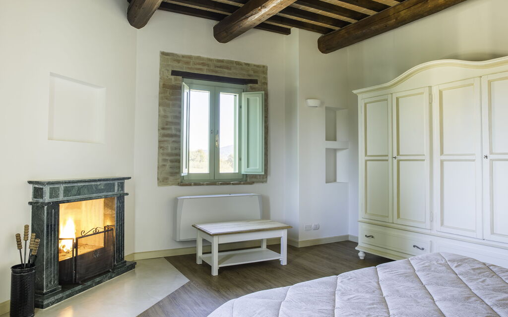 Casale Esperienza Sul Tevere: casale-esperienza-sul-tevere-marsciano-villa-bedroom