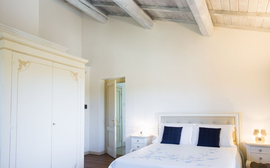 Casale Esperienza Sul Tevere: casale-esperienza-sul-tevere-marsciano-villa-bedroom