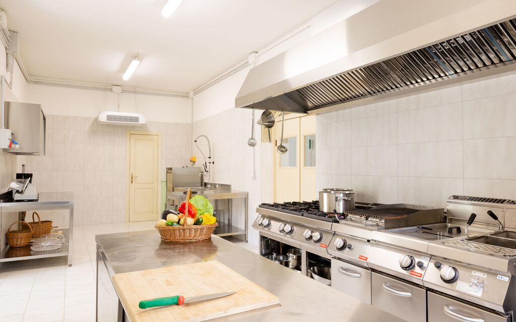 Casale Esperienza Sul Tevere: casale-esperienza-sul-tevere-marsciano-villa-kitchen